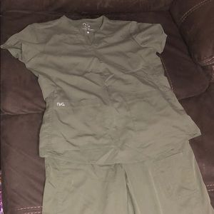 Women’s Scrub Set; Olive Green